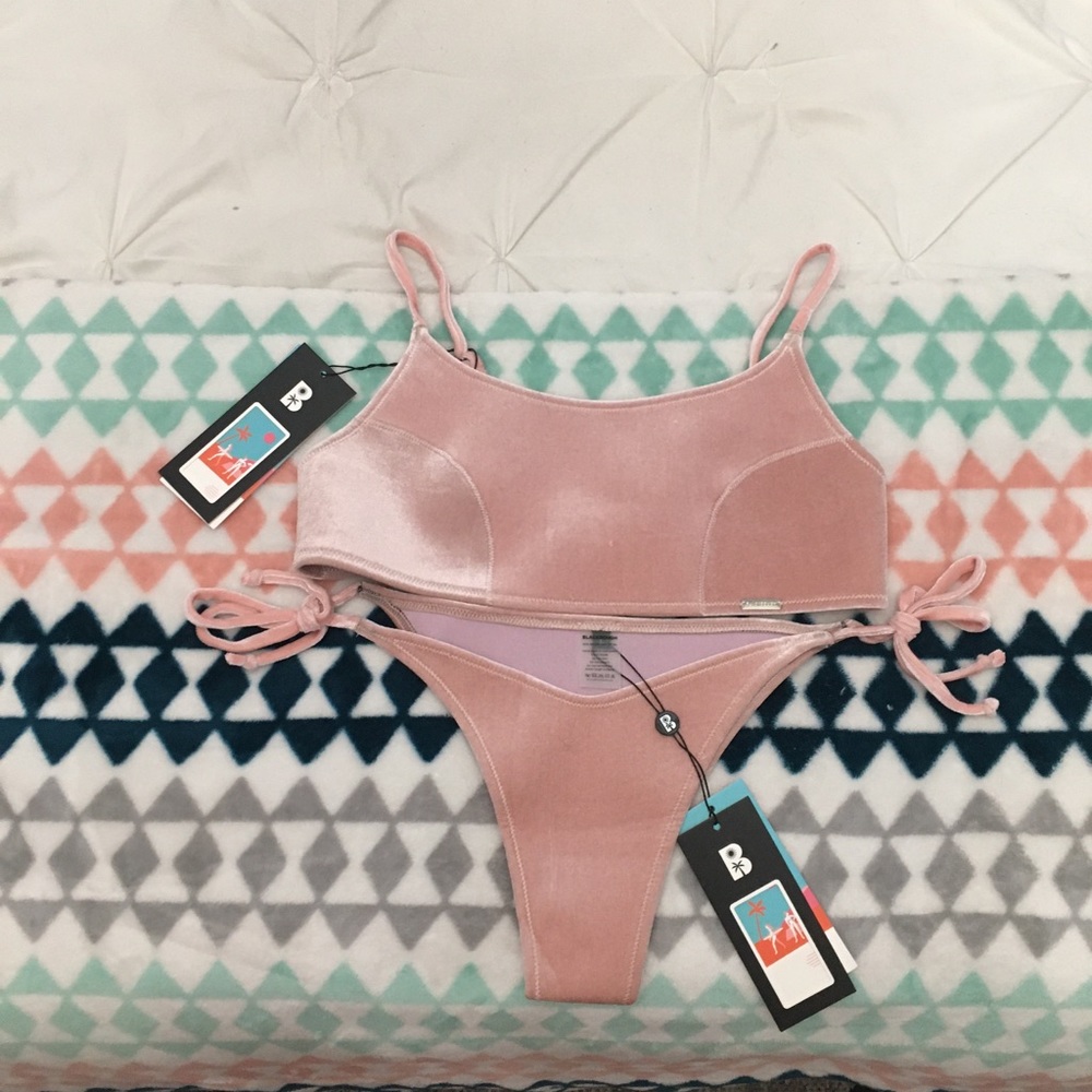 Blackbough Swim Rose Velvet Bikini (L, XL)